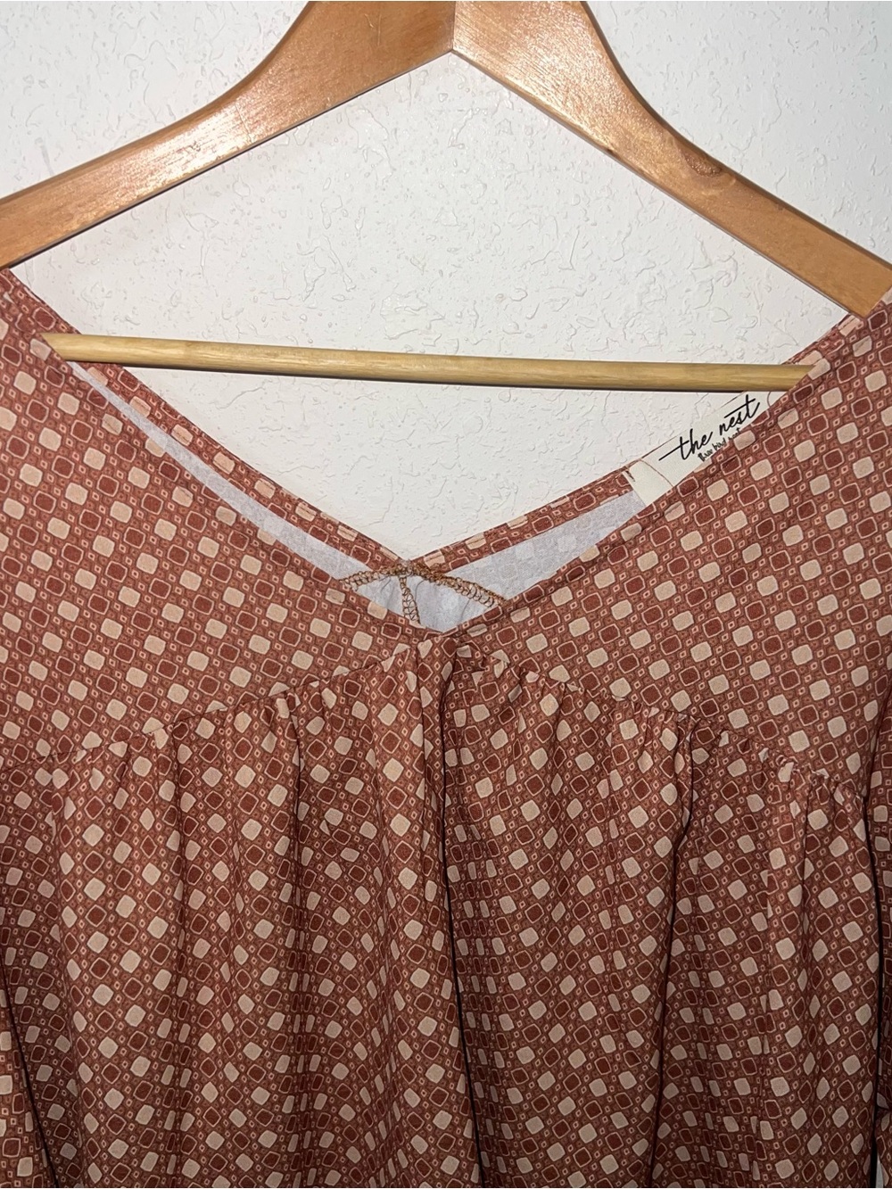 Three Bird Nest Rust Floral Peasant Blouse - Picture 4 of 8